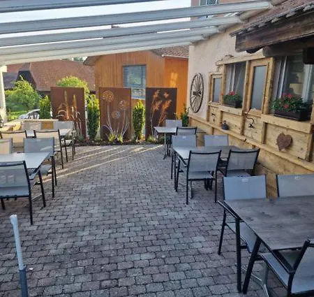 Отель Mirchel Pintli, Klein, & Restaurant Zaziwil