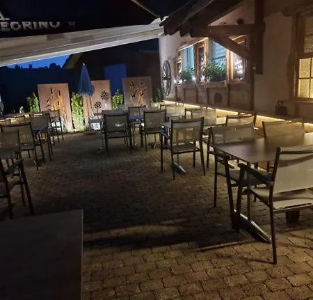 Mirchel Pintli, Klein, & Restaurant Отель *
